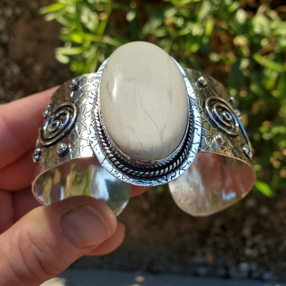 New Huge Lemon Chrysoprase 925 Silver Cuff Bracelet. - Picture 7 of 16